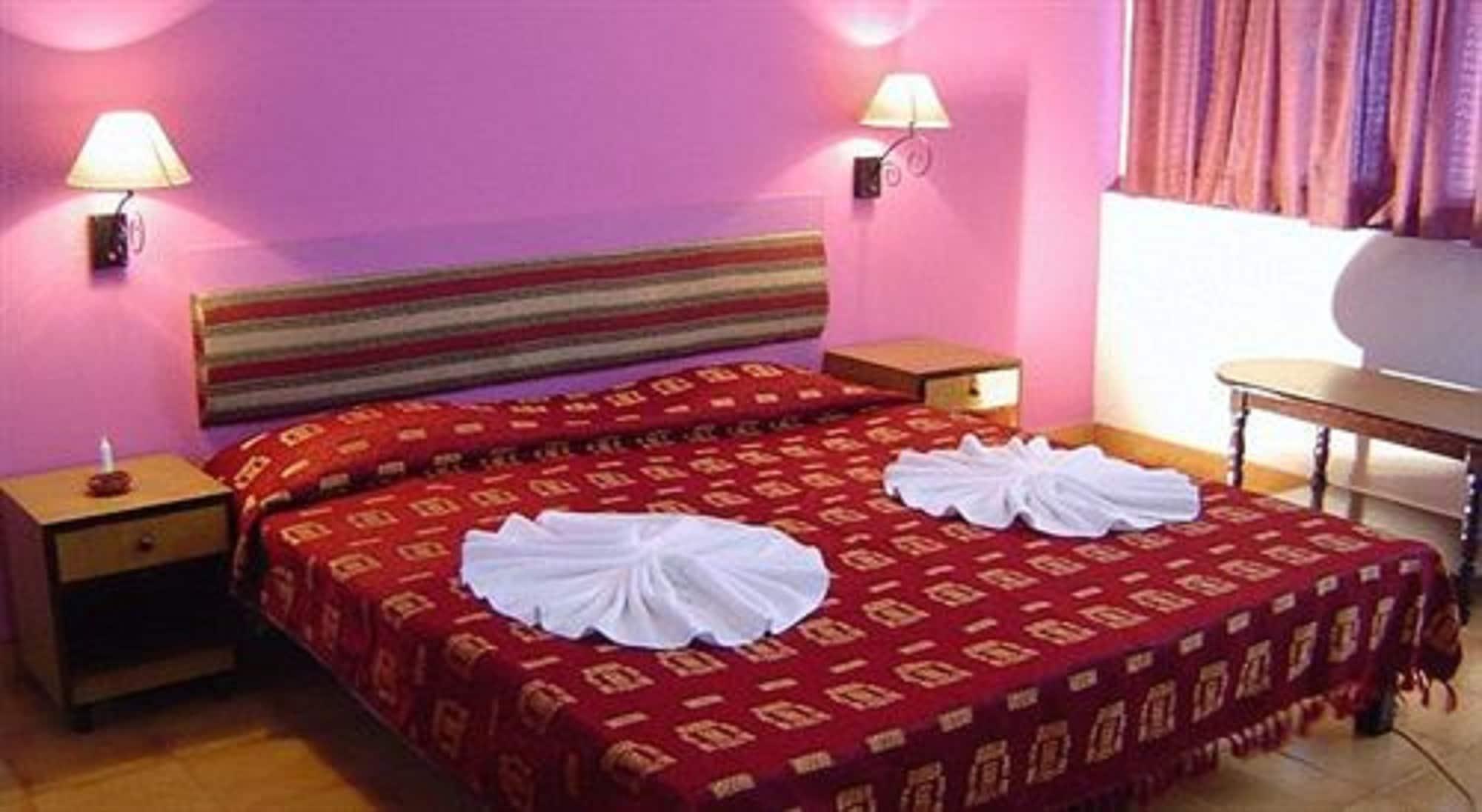 Alor Holiday Resort Calangute Extérieur photo