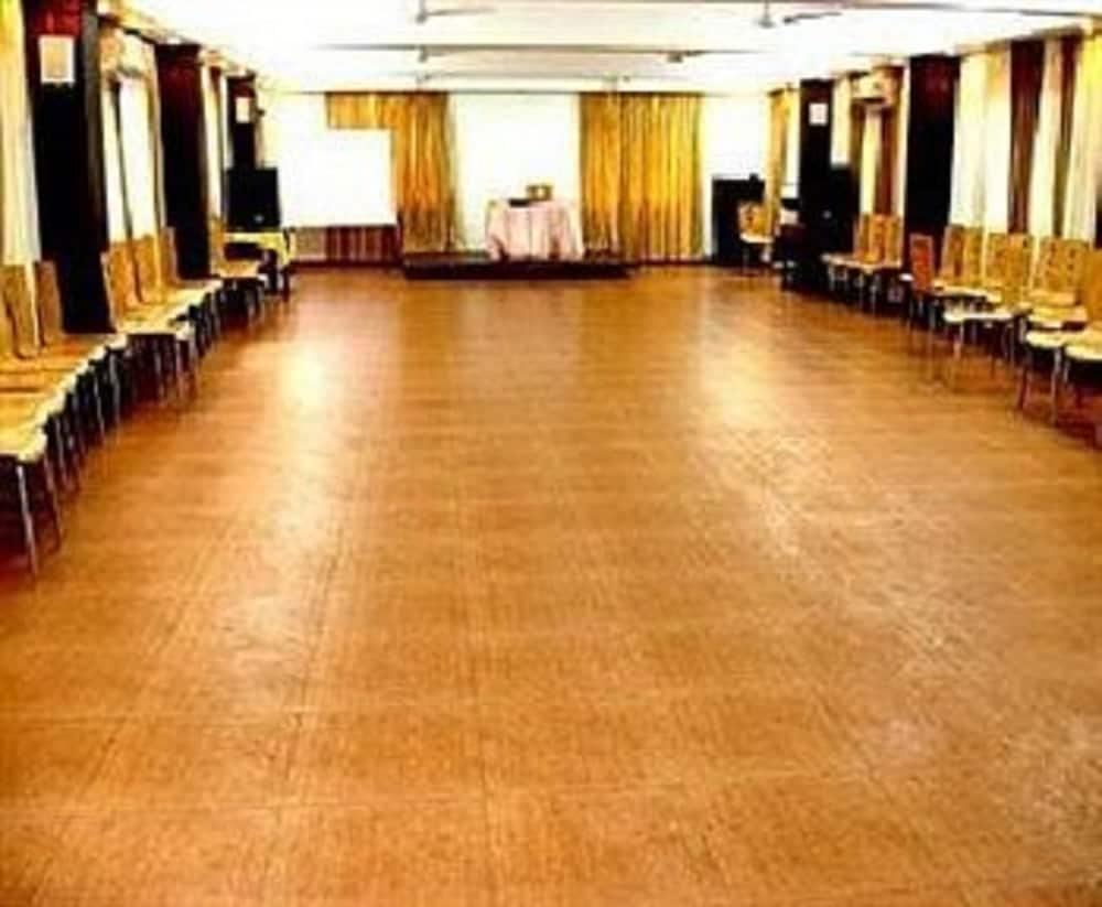 Alor Holiday Resort Calangute Extérieur photo