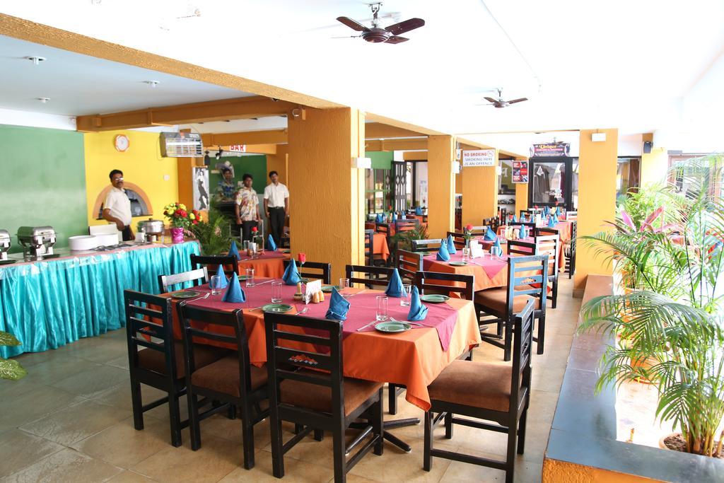 Alor Holiday Resort Calangute Extérieur photo